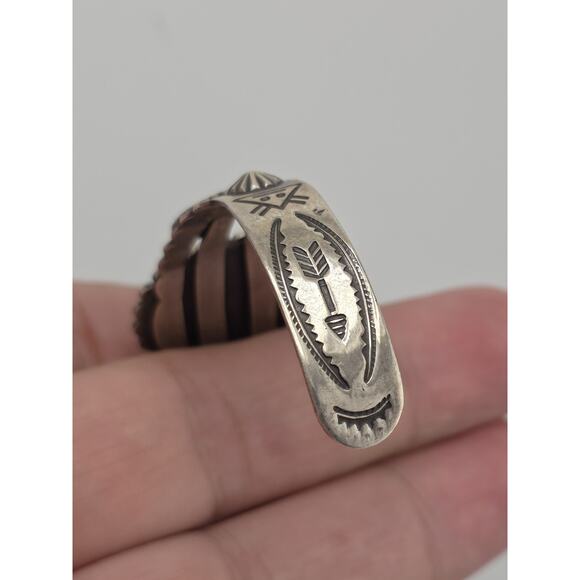 VINTAGE FRED HARVEY NATIVE AMERICAN TURQUOISE CUFF BRACELET - Picture 10 of 16